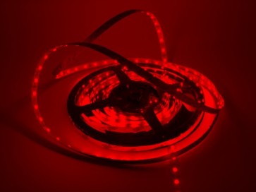 Rode LED strip op maat gemaakt